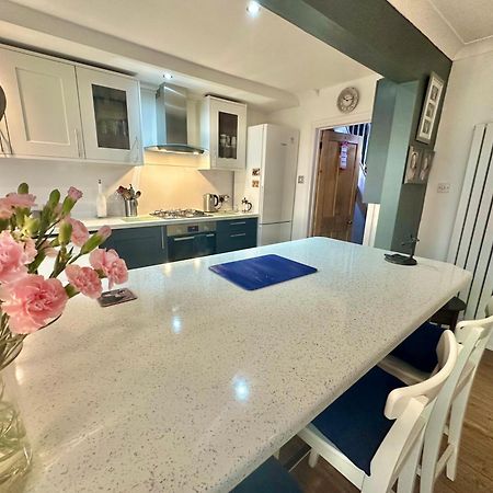 Garden Cottage - 3 Bedroom Close To Town And Beach Bournemouth Esterno foto