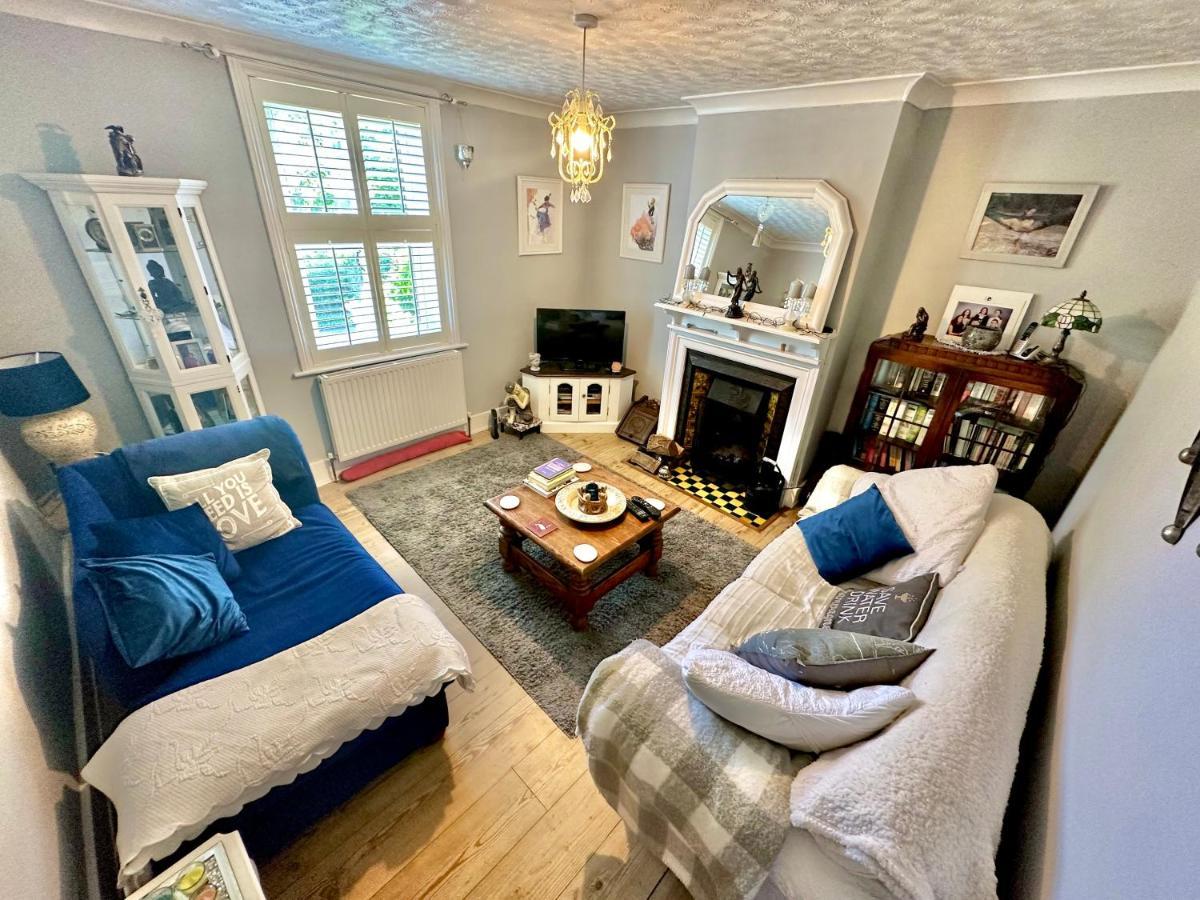 Garden Cottage - 3 Bedroom Close To Town And Beach Bournemouth Esterno foto