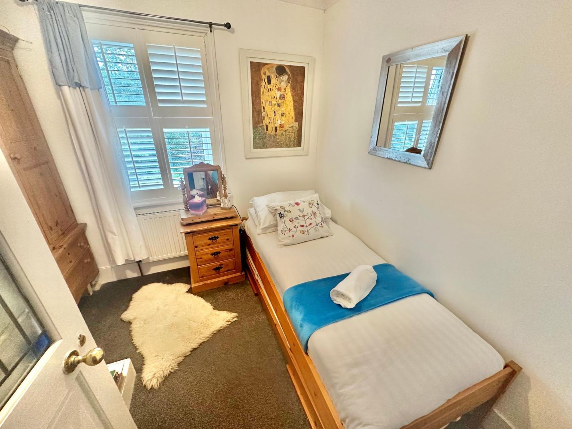 Garden Cottage - 3 Bedroom Close To Town And Beach Bournemouth Esterno foto