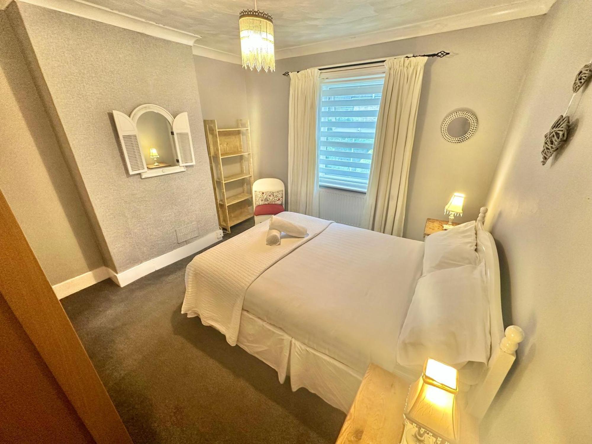 Garden Cottage - 3 Bedroom Close To Town And Beach Bournemouth Esterno foto